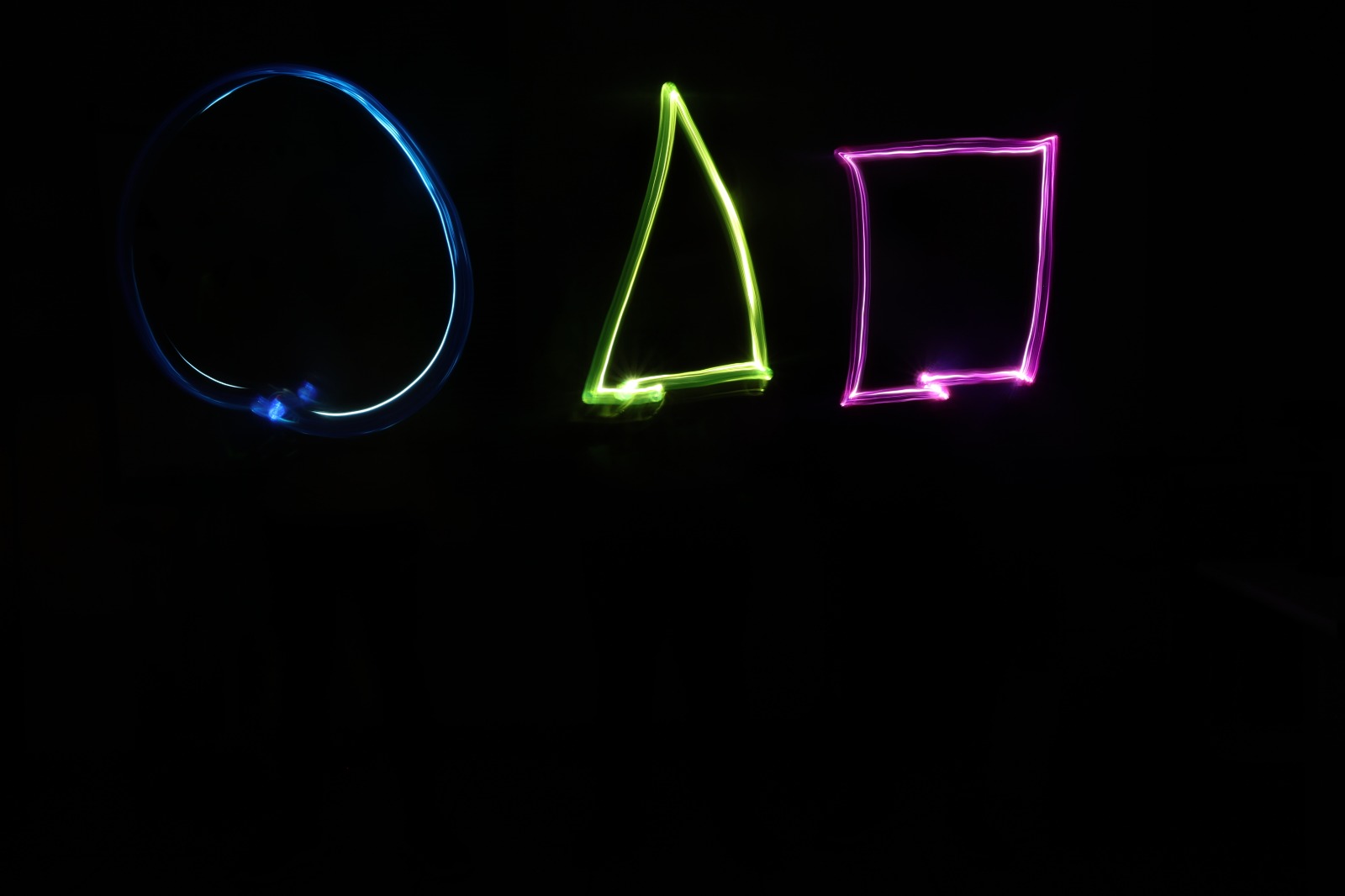 juego de luces, adolescentes